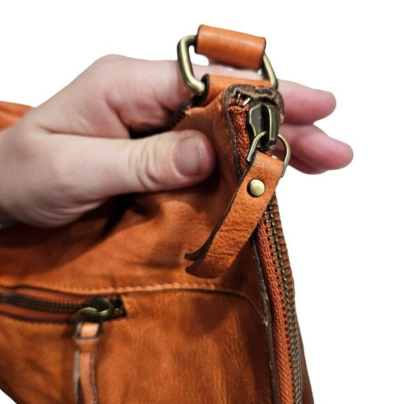 Kiko Leather Hobo Bag Tassel Zipper Fringe Detailing Autumn Boho Chic Festival - Picture 11 of 11